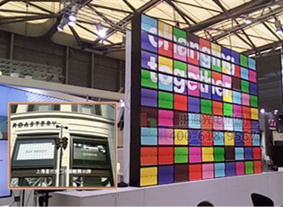 洪海展示機(jī)甲戶外廣告的優(yōu)勢(shì)！